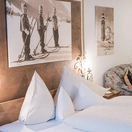 Jagdhaus Monzabon Hotel 4*