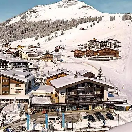 Jagdhaus Monzabon