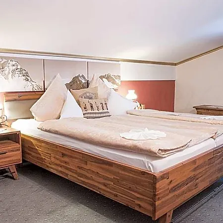 Jagdhaus Monzabon 4* Lech am Arlberg