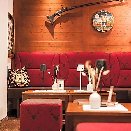 酒店 蒙萨本狩猎小屋酒店 4*