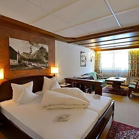 Hotell Jagdhaus Monzabon