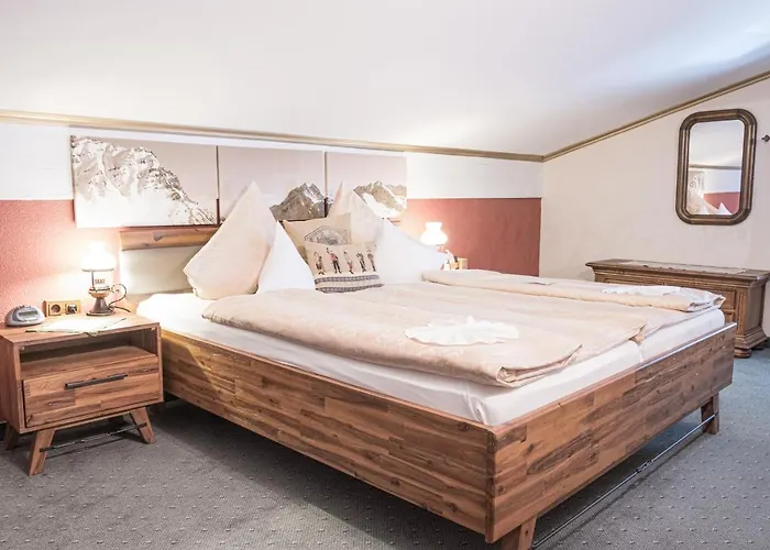 Jagdhaus Monzabon Hotel 4*